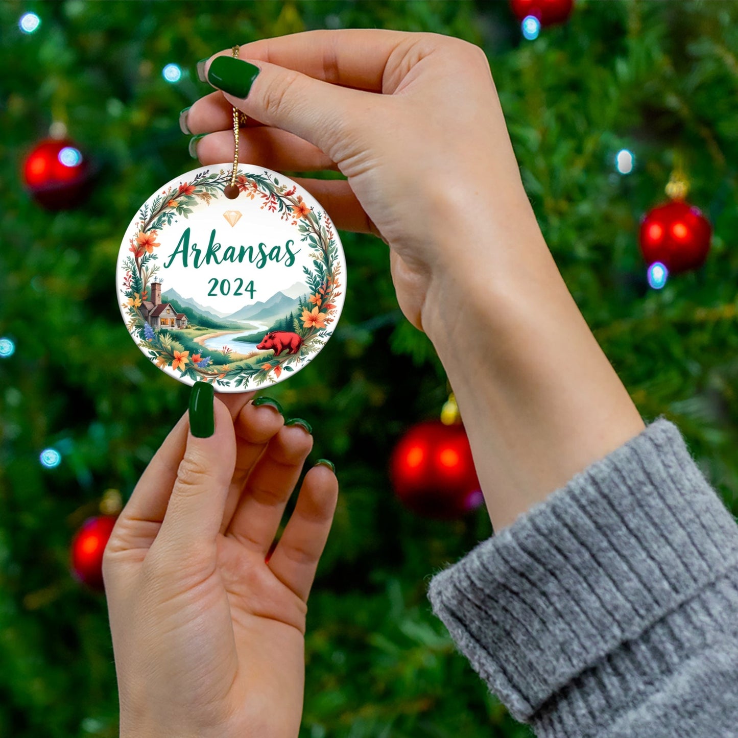Green White ARKANSAS State Themed Flat Ceramic Bauble 2024 for Christmas (3mm) - Circle Shape | Be a Secret Santa Gift Ideas for Family, Friends & Coworkers
