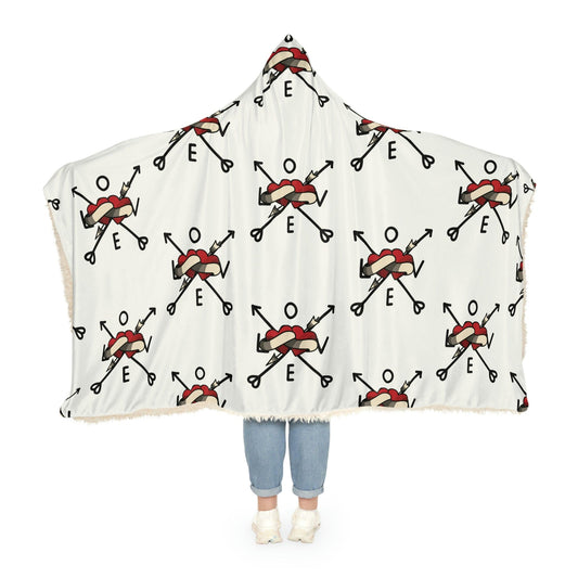 Love 'n Arrows Sherpa Snuggle Blanket - The Perfect Way to Cuddle Up in Style - SarsariCreations